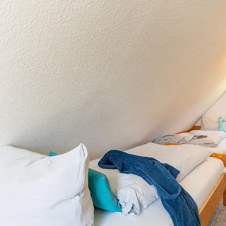 Am-hohen-ufer-reetdach-haus-ocean-breeze-136 *