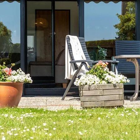 Am-hohen-ufer-reetdach-haus-ocean-breeze-136 Holiday home Grossenbrode